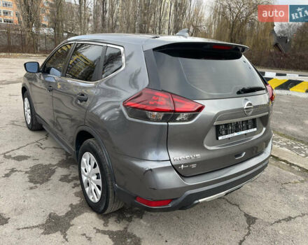 Сірий Ніссан Rogue, об'ємом двигуна 2.5 л та пробігом 140 тис. км за 11700 $, фото 3 на Automoto.ua