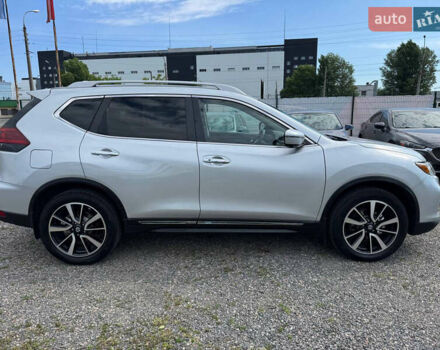 Сірий Ніссан Rogue, об'ємом двигуна 2.49 л та пробігом 115 тис. км за 16500 $, фото 7 на Automoto.ua