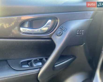 Сірий Ніссан Rogue, об'ємом двигуна 2.49 л та пробігом 217 тис. км за 15900 $, фото 22 на Automoto.ua