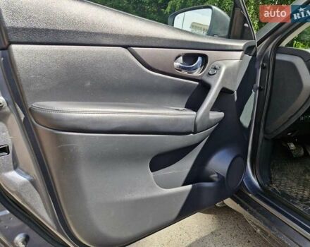 Сірий Ніссан Rogue, об'ємом двигуна 2.49 л та пробігом 68 тис. км за 16600 $, фото 12 на Automoto.ua