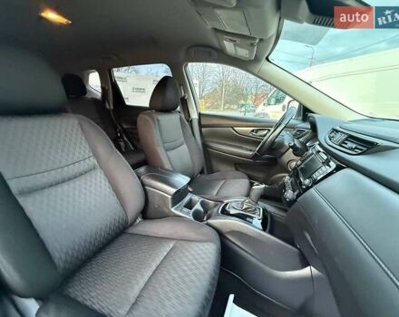 Сірий Ніссан Rogue, об'ємом двигуна 2.5 л та пробігом 261 тис. км за 10500 $, фото 16 на Automoto.ua