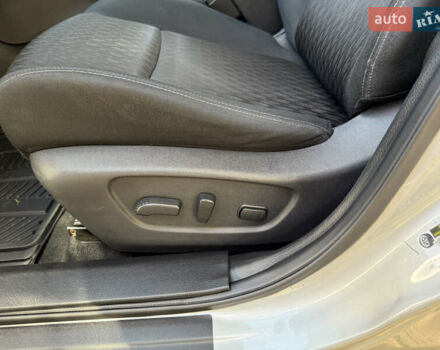 Серый Ниссан Rogue, объемом двигателя 2.49 л и пробегом 148 тыс. км за 14900 $, фото 25 на Automoto.ua