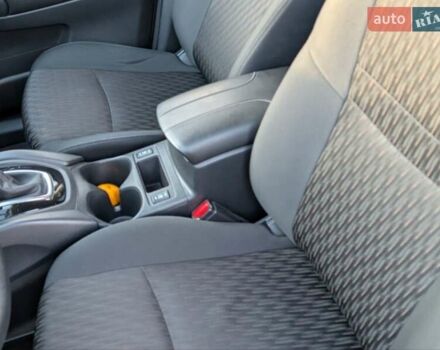 Сірий Ніссан Rogue, об'ємом двигуна 2.49 л та пробігом 90 тис. км за 16700 $, фото 15 на Automoto.ua