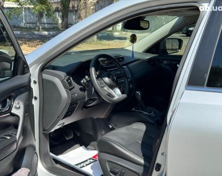 Сірий Ніссан Rogue, об'ємом двигуна 2.5 л та пробігом 78 тис. км за 18690 $, фото 15 на Automoto.ua