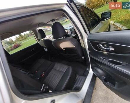 Серый Ниссан Rogue, объемом двигателя 2.49 л и пробегом 159 тыс. км за 15500 $, фото 14 на Automoto.ua