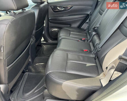 Сірий Ніссан Rogue, об'ємом двигуна 2.49 л та пробігом 115 тис. км за 16500 $, фото 13 на Automoto.ua