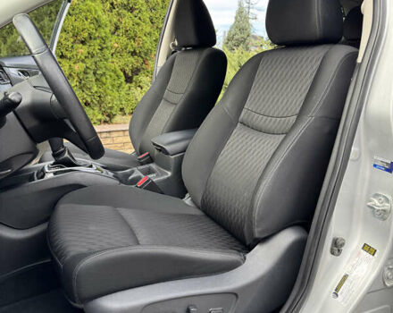 Ниссан Rogue 2019 в Запорожье на Automoto.ua Серый Ниссан Rogue, объемом двигателя 2.49 л и пробегом 115 тыс. км за 15799 $, фото 23 на Automoto.ua