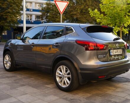 Сірий Ніссан Rogue, об'ємом двигуна 2 л та пробігом 115 тис. км за 16800 $, фото 1 на Automoto.ua