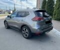 Сірий Ніссан Rogue, об'ємом двигуна 0 л та пробігом 53 тис. км за 15000 $, фото 3 на Automoto.ua