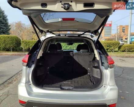 Сірий Ніссан Rogue, об'ємом двигуна 2.49 л та пробігом 15 тис. км за 18300 $, фото 9 на Automoto.ua