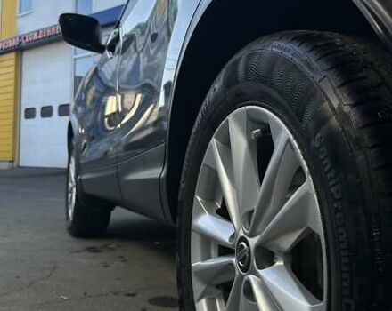 Сірий Ніссан Rogue, об'ємом двигуна 2 л та пробігом 39 тис. км за 16000 $, фото 17 на Automoto.ua