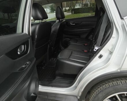 Сірий Ніссан Rogue, об'ємом двигуна 2.5 л та пробігом 138 тис. км за 16800 $, фото 11 на Automoto.ua