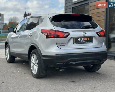 Ниссан Rogue 2019 в Львове на Automoto.ua Серый Ниссан Rogue, объемом двигателя 2 л и пробегом 75 тыс. км за 15200 $, фото 14 на Automoto.ua