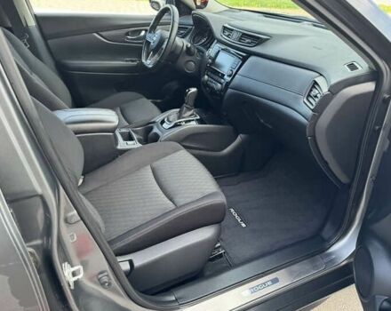 Сірий Ніссан Rogue, об'ємом двигуна 0 л та пробігом 53 тис. км за 15000 $, фото 7 на Automoto.ua