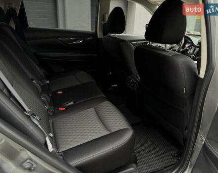 Сірий Ніссан Rogue, об'ємом двигуна 2.5 л та пробігом 115 тис. км за 16900 $, фото 34 на Automoto.ua