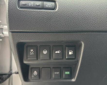 Серый Ниссан Rogue, объемом двигателя 2.49 л и пробегом 136 тыс. км за 17500 $, фото 14 на Automoto.ua