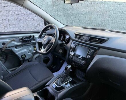 Сірий Ніссан Rogue, об'ємом двигуна 2 л та пробігом 193 тис. км за 9200 $, фото 4 на Automoto.ua