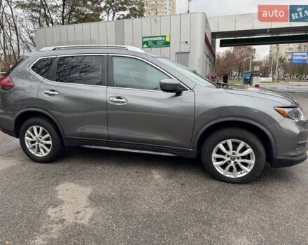Серый Ниссан Rogue, объемом двигателя 2.49 л и пробегом 128 тыс. км за 14950 $, фото 5 на Automoto.ua