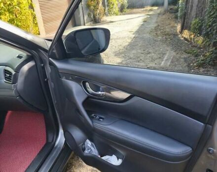 Сірий Ніссан Rogue, об'ємом двигуна 2.49 л та пробігом 76 тис. км за 17700 $, фото 4 на Automoto.ua