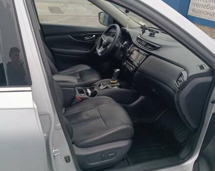 Серый Ниссан Rogue, объемом двигателя 2.49 л и пробегом 102 тыс. км за 16800 $, фото 6 на Automoto.ua