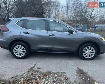 Серый Ниссан Rogue, объемом двигателя 2.49 л и пробегом 256 тыс. км за 15000 $, фото 8 на Automoto.ua
