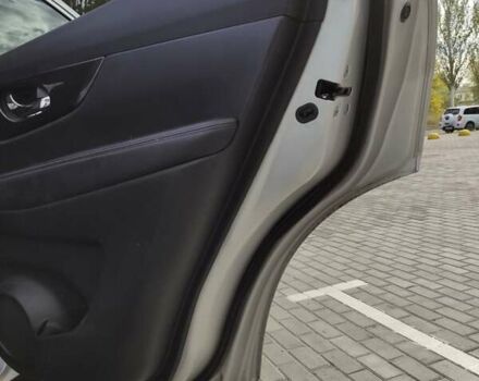 Серый Ниссан Rogue, объемом двигателя 2.49 л и пробегом 126 тыс. км за 18500 $, фото 20 на Automoto.ua