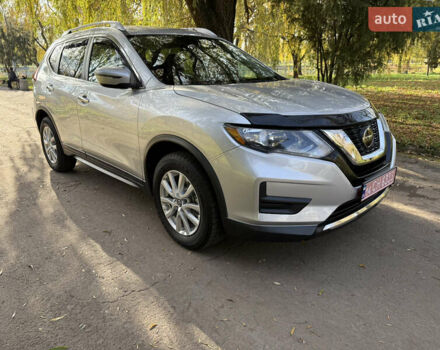 Серый Ниссан Rogue, объемом двигателя 2.49 л и пробегом 148 тыс. км за 14900 $, фото 5 на Automoto.ua