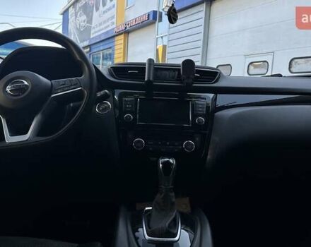 Сірий Ніссан Rogue, об'ємом двигуна 2 л та пробігом 39 тис. км за 16000 $, фото 22 на Automoto.ua