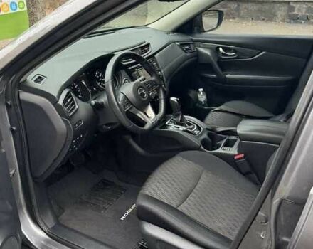 Сірий Ніссан Rogue, об'ємом двигуна 2.5 л та пробігом 141 тис. км за 12300 $, фото 3 на Automoto.ua