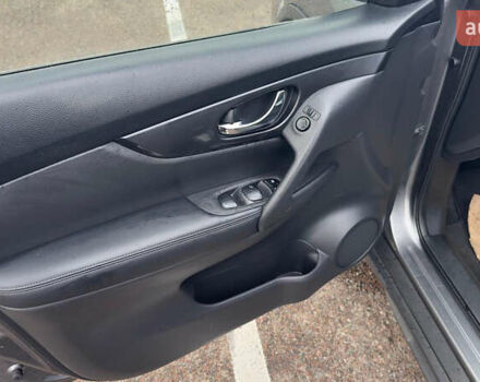 Серый Ниссан Rogue, объемом двигателя 2.49 л и пробегом 151 тыс. км за 15500 $, фото 13 на Automoto.ua