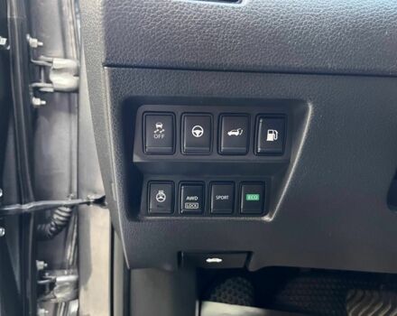 Серый Ниссан Rogue, объемом двигателя 2.5 л и пробегом 109 тыс. км за 18900 $, фото 11 на Automoto.ua