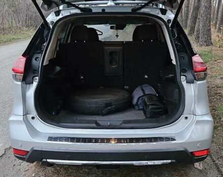 Серый Ниссан Rogue, объемом двигателя 2.49 л и пробегом 116 тыс. км за 15700 $, фото 6 на Automoto.ua