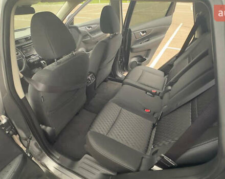 Серый Ниссан Rogue, объемом двигателя 2.49 л и пробегом 151 тыс. км за 15500 $, фото 8 на Automoto.ua