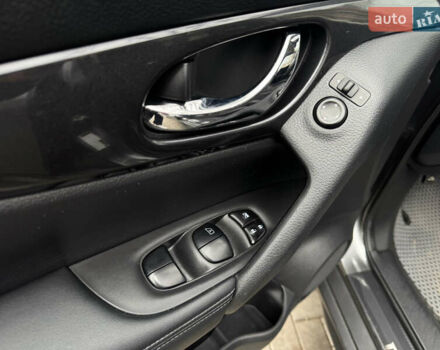 Серый Ниссан Rogue, объемом двигателя 2.49 л и пробегом 85 тыс. км за 15999 $, фото 14 на Automoto.ua