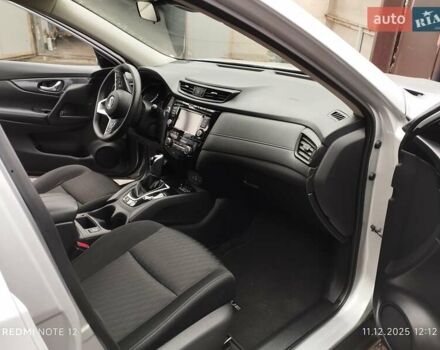 Серый Ниссан Rogue, объемом двигателя 2.49 л и пробегом 120 тыс. км за 15999 $, фото 9 на Automoto.ua