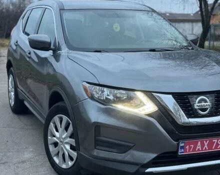 Серый Ниссан Rogue, объемом двигателя 2.49 л и пробегом 256 тыс. км за 15000 $, фото 6 на Automoto.ua