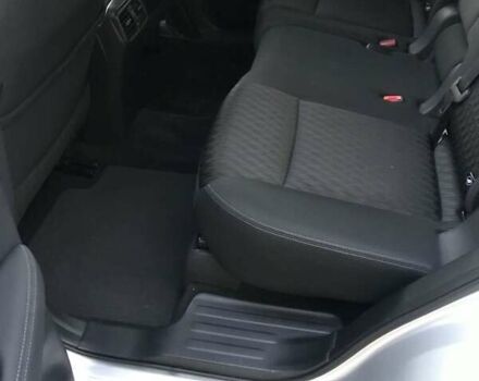 Серый Ниссан Rogue, объемом двигателя 2.5 л и пробегом 42 тыс. км за 16500 $, фото 3 на Automoto.ua