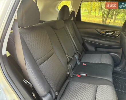 Серый Ниссан Rogue, объемом двигателя 2.49 л и пробегом 148 тыс. км за 14900 $, фото 42 на Automoto.ua