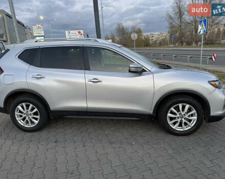 Ниссан Rogue 2019 в Киеве на Automoto.ua Серый Ниссан Rogue, объемом двигателя 2.5 л и пробегом 135 тыс. км за 14999 $, фото 5 на Automoto.ua