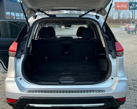 Серый Ниссан Rogue, объемом двигателя 2.5 л и пробегом 167 тыс. км за 14200 $, фото 7 на Automoto.ua