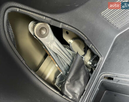 Сірий Ніссан Rogue, об'ємом двигуна 2.5 л та пробігом 140 тис. км за 11700 $, фото 25 на Automoto.ua