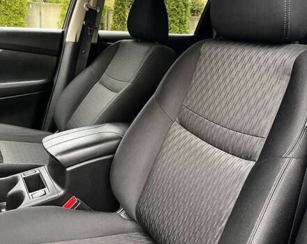 Серый Ниссан Rogue, объемом двигателя 2.5 л и пробегом 101 тыс. км за 11800 $, фото 11 на Automoto.ua