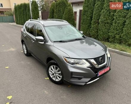 Ниссан Rogue 2019 в Киеве на Automoto.ua Серый Ниссан Rogue, объемом двигателя 2.49 л и пробегом 146 тыс. км за 14200 $, фото 1 на Automoto.ua