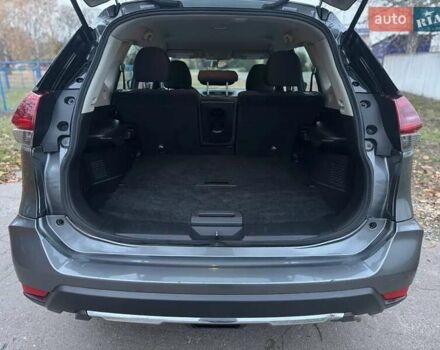 Серый Ниссан Rogue, объемом двигателя 2.49 л и пробегом 256 тыс. км за 15000 $, фото 18 на Automoto.ua