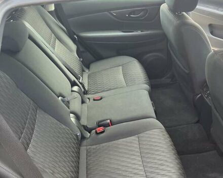 Серый Ниссан Rogue, объемом двигателя 2.49 л и пробегом 50 тыс. км за 16000 $, фото 6 на Automoto.ua