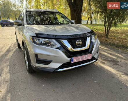 Серый Ниссан Rogue, объемом двигателя 2.49 л и пробегом 148 тыс. км за 14900 $, фото 4 на Automoto.ua