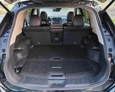 Серый Ниссан Rogue, объемом двигателя 2.5 л и пробегом 50 тыс. км за 12000 $, фото 6 на Automoto.ua