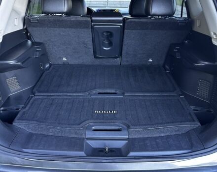 Сірий Ніссан Rogue, об'ємом двигуна 2.5 л та пробігом 112 тис. км за 17182 $, фото 8 на Automoto.ua