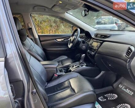 Серый Ниссан Rogue, объемом двигателя 2.49 л и пробегом 109 тыс. км за 18900 $, фото 13 на Automoto.ua