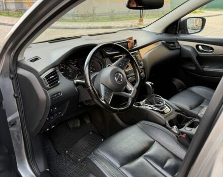 Серый Ниссан Rogue, объемом двигателя 2 л и пробегом 80 тыс. км за 17900 $, фото 4 на Automoto.ua